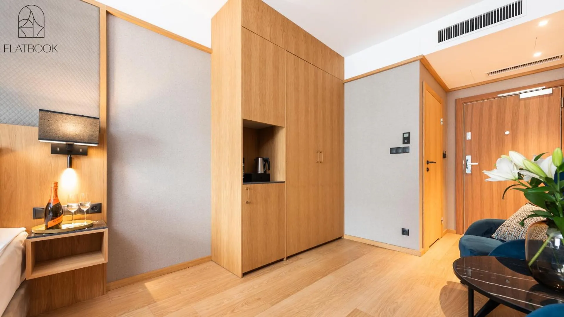 Flatbook - City Center Spa Apartments Deo Plaza Studio Danzica